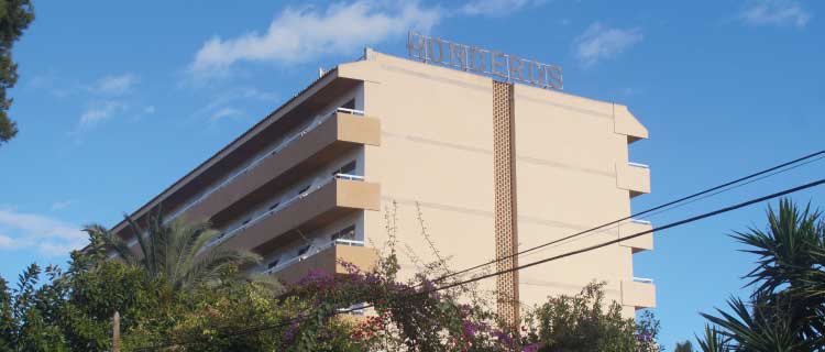 Hotel Honderos wird zu Hotel Foners