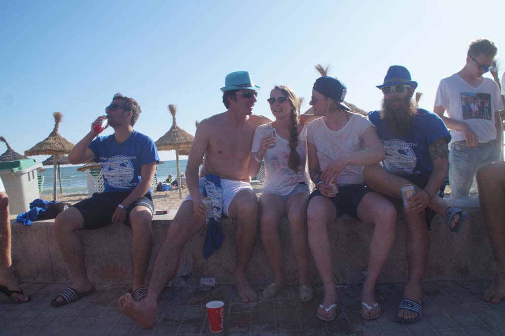 Darmstadt 98 feiert am Ballermann (2)