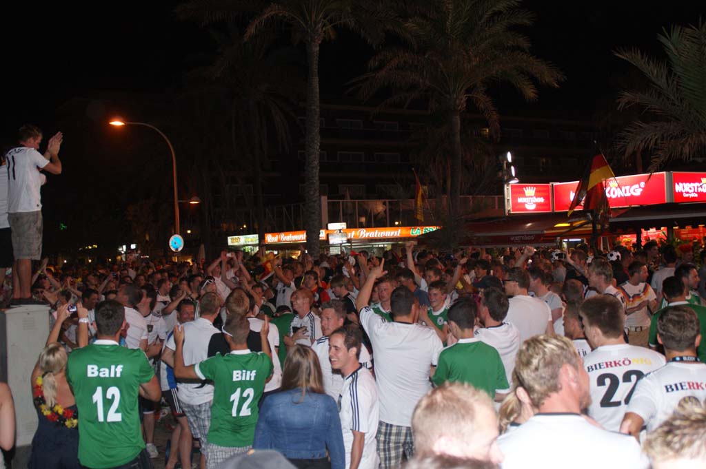 fussballfans-am-ballermann (18)