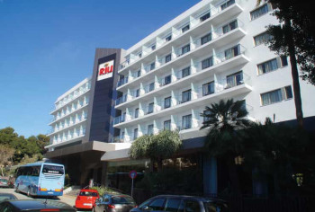 Hotel Riu Bravo